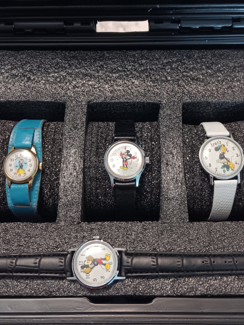 Vintage Disney Hand-Wound Watch Collection with Invicta Limited Edition Case
